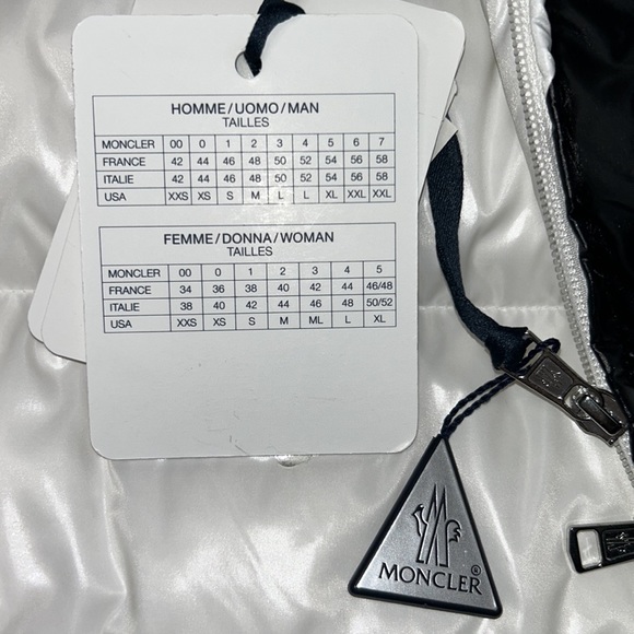 ❌ SOLD 😍MONCLER HAINE ZIG ZAG DOWN JACKET
WHITE & BLACK - Picture 14 of 15